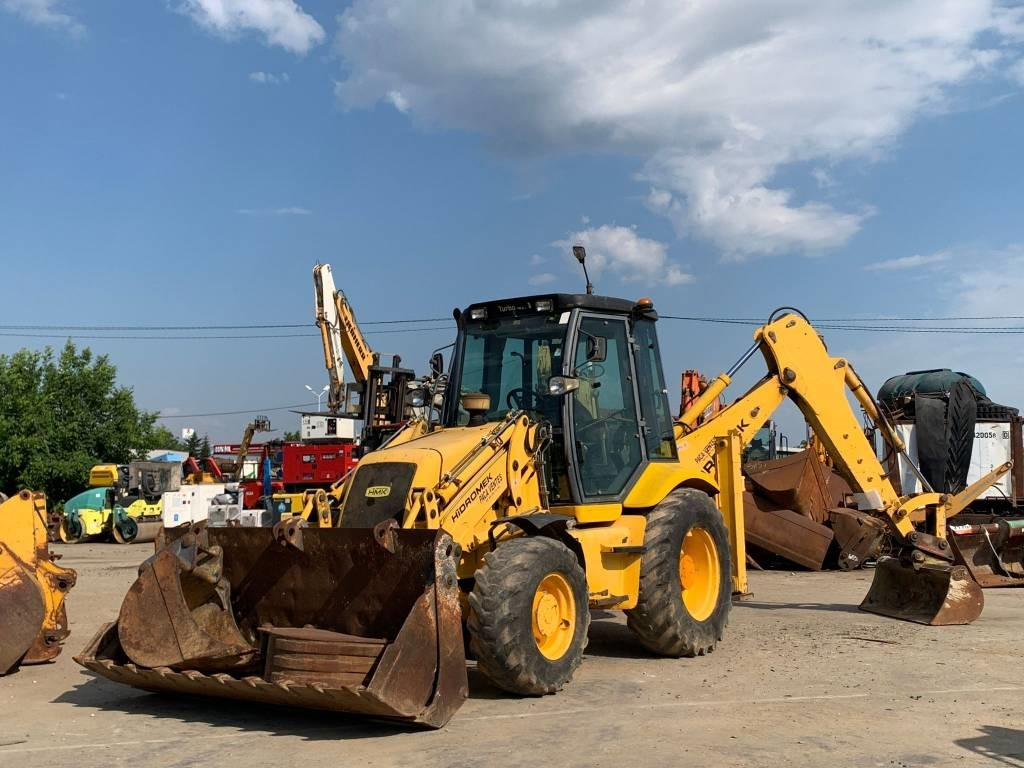 Hidromek HMK 102 - Backhoe loader: picture 1 Hidromek HMK 102 - Backhoe loader: picture 1
