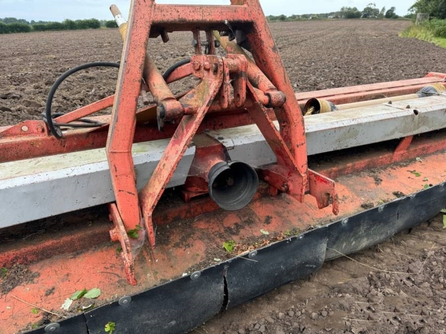 Kuhn 6 - Flail mower/ Mulcher: picture 4 Kuhn 6 - Flail mower/ Mulcher: picture 4