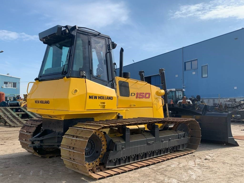 New Holland D 150 - Bulldozer: picture 3 New Holland D 150 - Bulldozer: picture 3