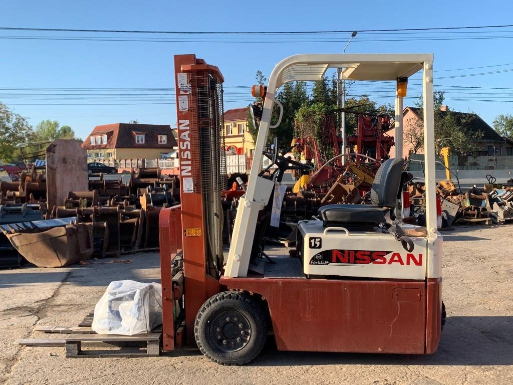 Nissan MA01L15U - Electric forklift: picture 2 Nissan MA01L15U - Electric forklift: picture 2