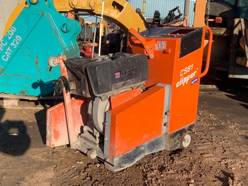 Norton Clipper CSB1 - Asphalt machine: picture 1 Norton Clipper CSB1 - Asphalt machine: picture 1