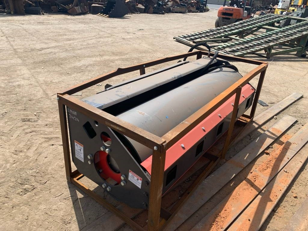 Raytree RMVR76 Vibratory Roller - Roller: picture 1 Raytree RMVR76 Vibratory Roller - Roller: picture 1