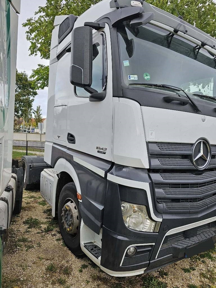 Mercedes-Benz Actros 1842 - Tractor unit: picture 2 Mercedes-Benz Actros 1842 - Tractor unit: picture 2