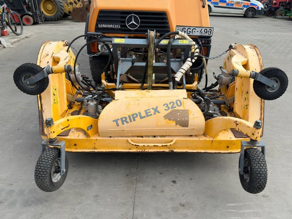 Mercedes-Benz Unimog 408/10 - Utility/ Special vehicle: picture 4 Mercedes-Benz Unimog 408/10 - Utility/ Special vehicle: picture 4