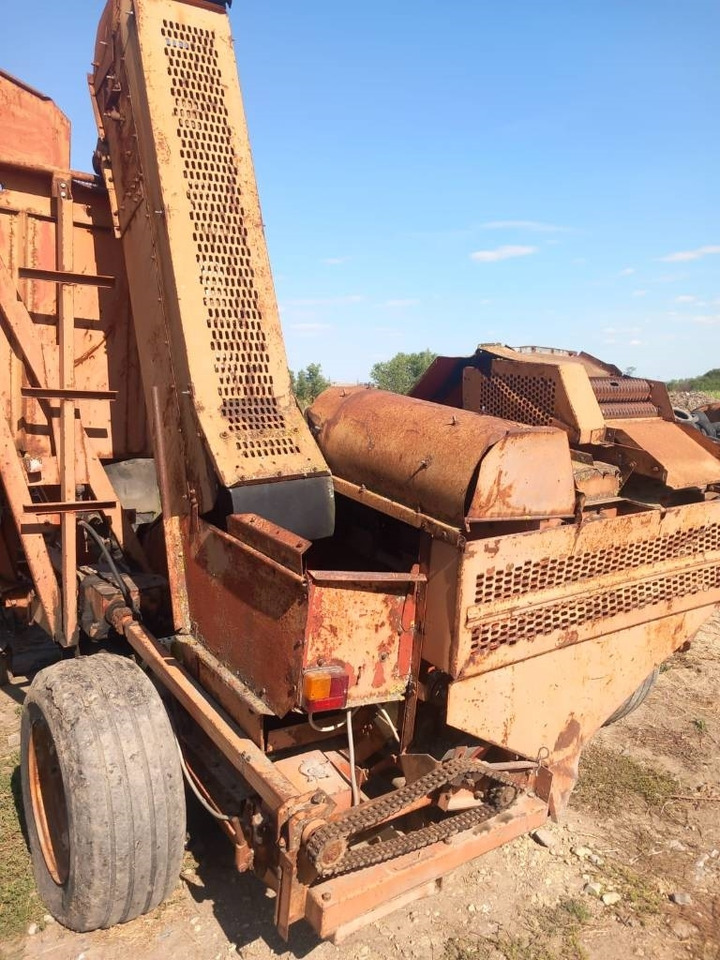 ZMAI 222 - Harvester: picture 2 ZMAI 222 - Harvester: picture 2