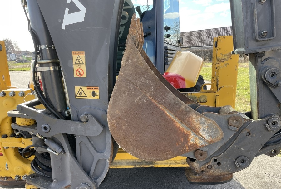 VOLVO BL71 - Backhoe loader: picture 3 VOLVO BL71 - Backhoe loader: picture 3