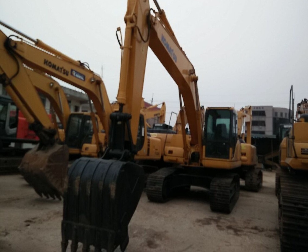 Komatsu PC200-7 - Crawler excavator: picture 5 Komatsu PC200-7 - Crawler excavator: picture 5