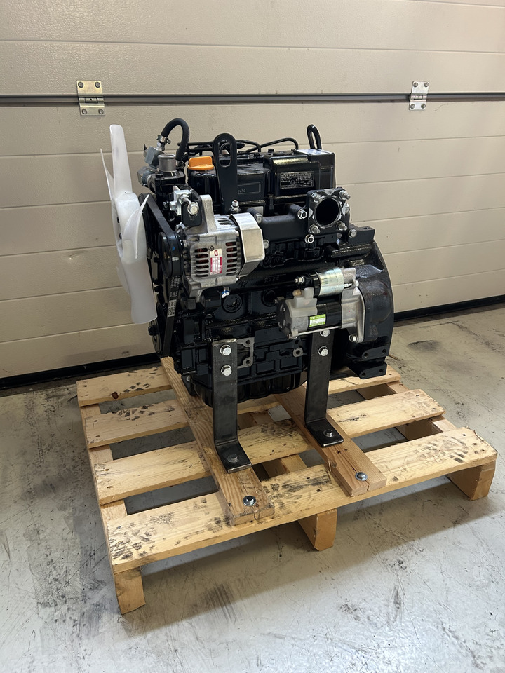 Yanmar 3TNV70A - Engine for Excavator: picture 4 Yanmar 3TNV70A - Engine for Excavator: picture 4