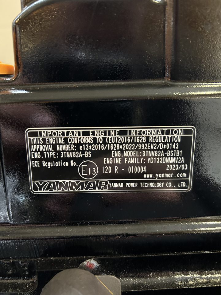 Yanmar 3TNV82A - Engine for Construction machinery: picture 5 Yanmar 3TNV82A - Engine for Construction machinery: picture 5