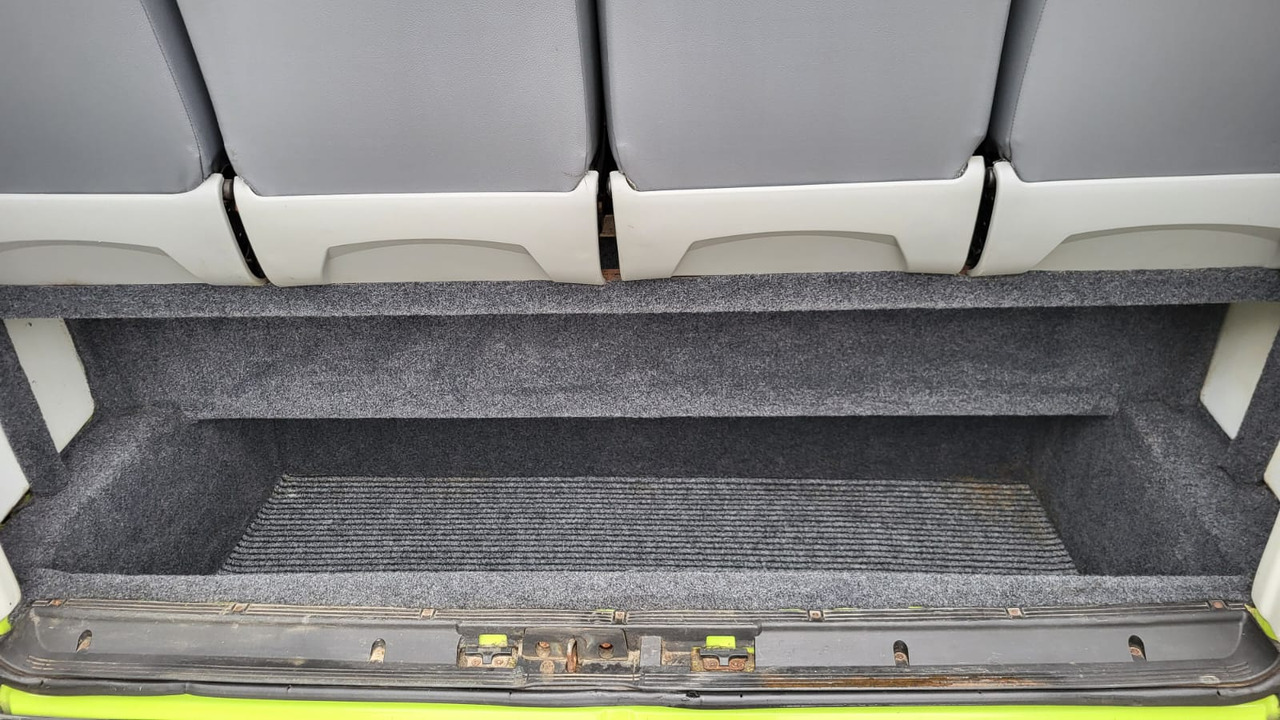 Minibus, Passenger van Iveco Daily 24 places + 4 standing: picture 15 Minibus, Passenger van Iveco Daily 24 places + 4 standing: picture 15