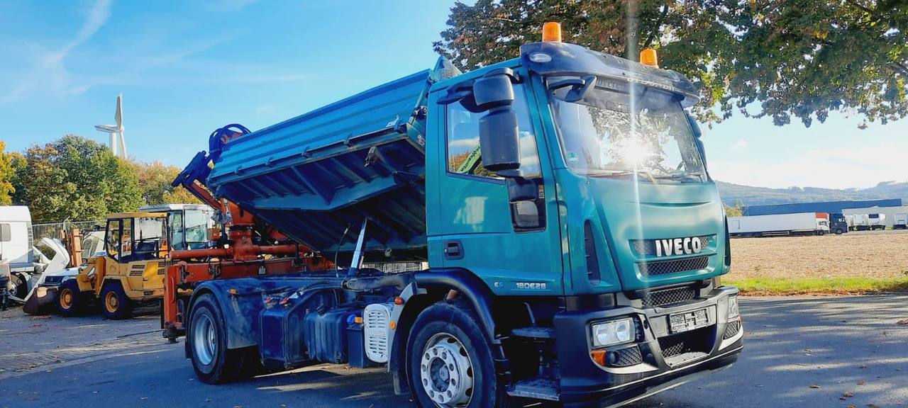 Iveco ML180E28K 4x2 mit Kran/Funk/Greifer - Tipper, Crane truck: picture 4 Iveco ML180E28K 4x2 mit Kran/Funk/Greifer - Tipper, Crane truck: picture 4