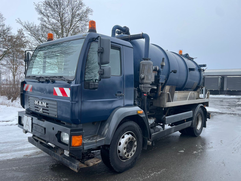 MAN 18.284 - Vacuum truck: picture 1 MAN 18.284 - Vacuum truck: picture 1
