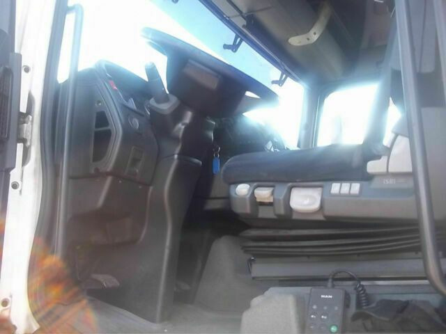 MAN 26.390 Fahrgestell Schaltgetriebe - Cab chassis truck: picture 4 MAN 26.390 Fahrgestell Schaltgetriebe - Cab chassis truck: picture 4