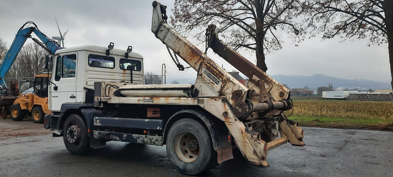 MAN M38 - Skip loader truck: picture 5 MAN M38 - Skip loader truck: picture 5