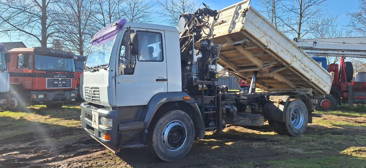 MAN TGM 18.220 4x2 3.S-Kipper mit Kran - Tipper, Crane truck: picture 2 MAN TGM 18.220 4x2 3.S-Kipper mit Kran - Tipper, Crane truck: picture 2