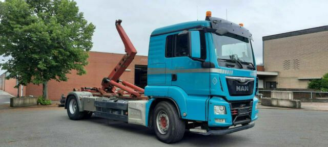 MAN TGS 18.440 Abroller mit Funk +Kran vor. - Hook lift truck, Crane truck: picture 2 MAN TGS 18.440 Abroller mit Funk +Kran vor. - Hook lift truck, Crane truck: picture 2