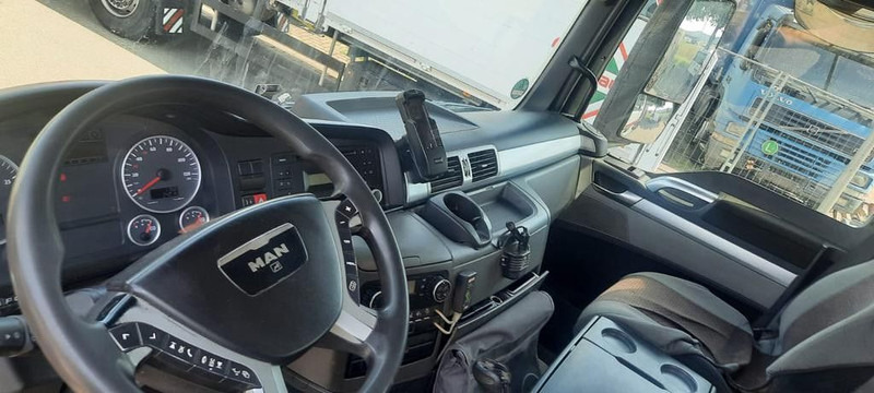 Dropside/ Flatbed truck, Crane truck MAN TGS 26.400 Kipper Mit Kran/Funk: picture 8 Dropside/ Flatbed truck, Crane truck MAN TGS 26.400 Kipper Mit Kran/Funk: picture 8