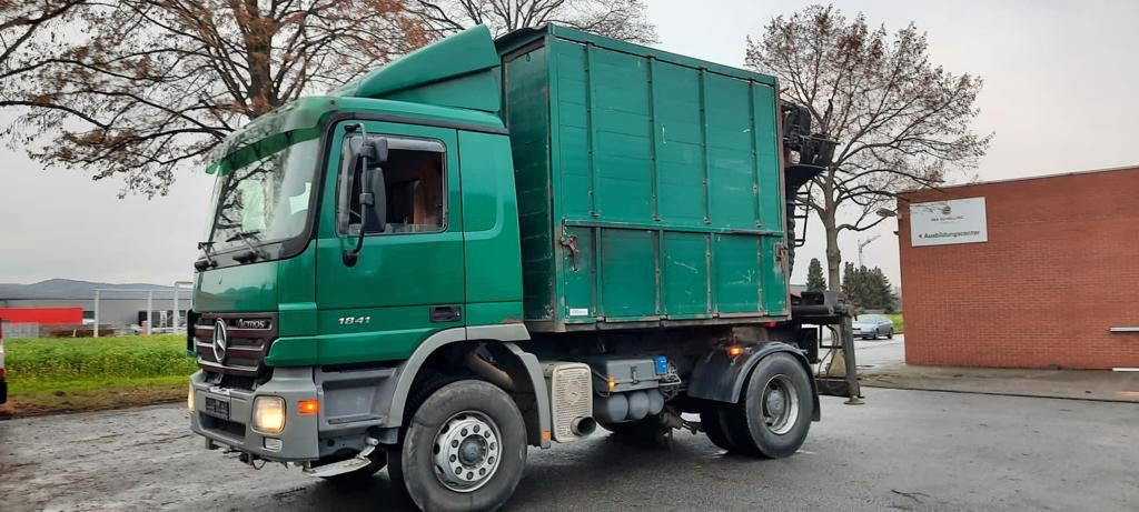 Mercedes-Benz 1841K 4x2 Actros Kipper mit Kran+Greifer - Tipper, Crane truck: picture 1 Mercedes-Benz 1841K 4x2 Actros Kipper mit Kran+Greifer - Tipper, Crane truck: picture 1