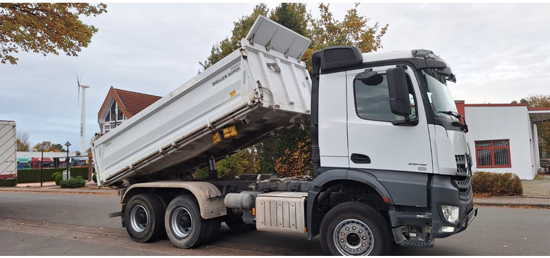 Mercedes-Benz 2648 3348 - Tipper: picture 2 Mercedes-Benz 2648 3348 - Tipper: picture 2