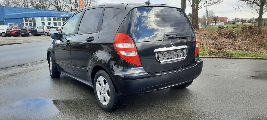 Mercedes-Benz A 180 CDI AVANTGARDE - Sedan: picture 4 Mercedes-Benz A 180 CDI AVANTGARDE - Sedan: picture 4