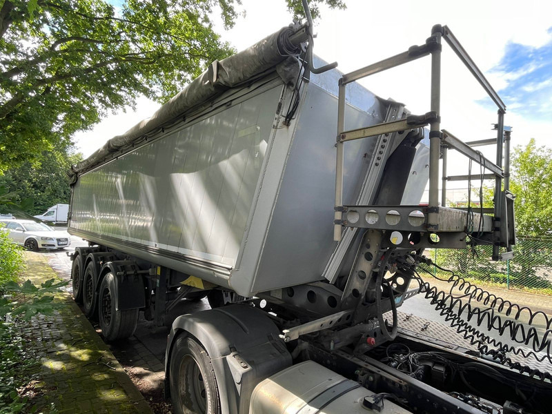 Schmitz Cargobull Kippmulde 3 Achser 28 Kubik - Tipper semi-trailer: picture 2 Schmitz Cargobull Kippmulde 3 Achser 28 Kubik - Tipper semi-trailer: picture 2
