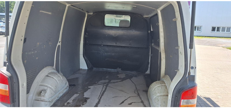 Volkswagen Transporter - Small van: picture 5 Volkswagen Transporter - Small van: picture 5