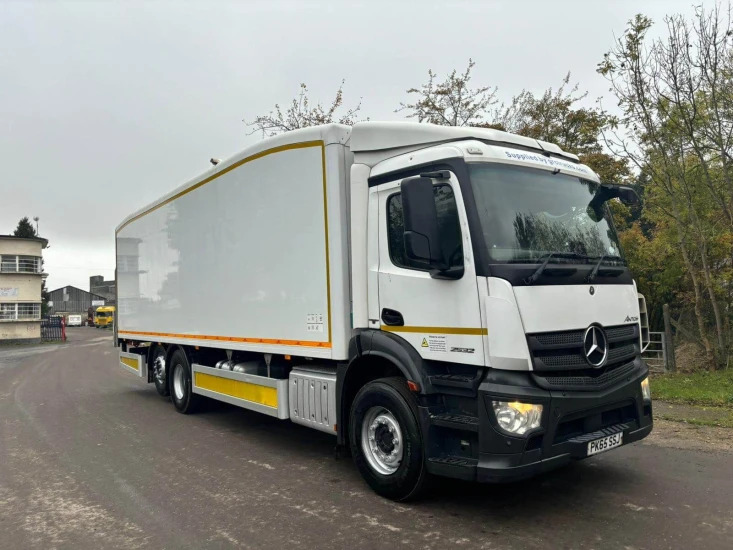 2015 Mercedes Axor 2532 Refrigerated Truck SSJ Axor - Refrigerator truck: picture 5 2015 Mercedes Axor 2532 Refrigerated Truck SSJ Axor - Refrigerator truck: picture 5