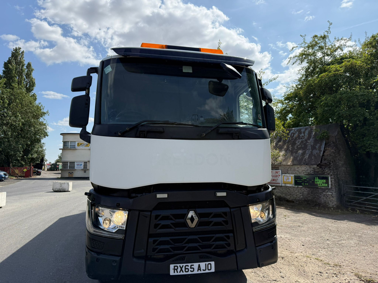 2015 Renault C380 Tipper Truck - Tipper: picture 5 2015 Renault C380 Tipper Truck - Tipper: picture 5