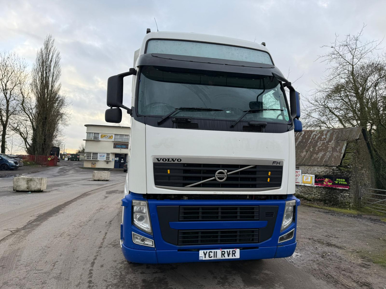 Tractor unit 2011 Volvo FH 500 Tractor Unit: picture 7