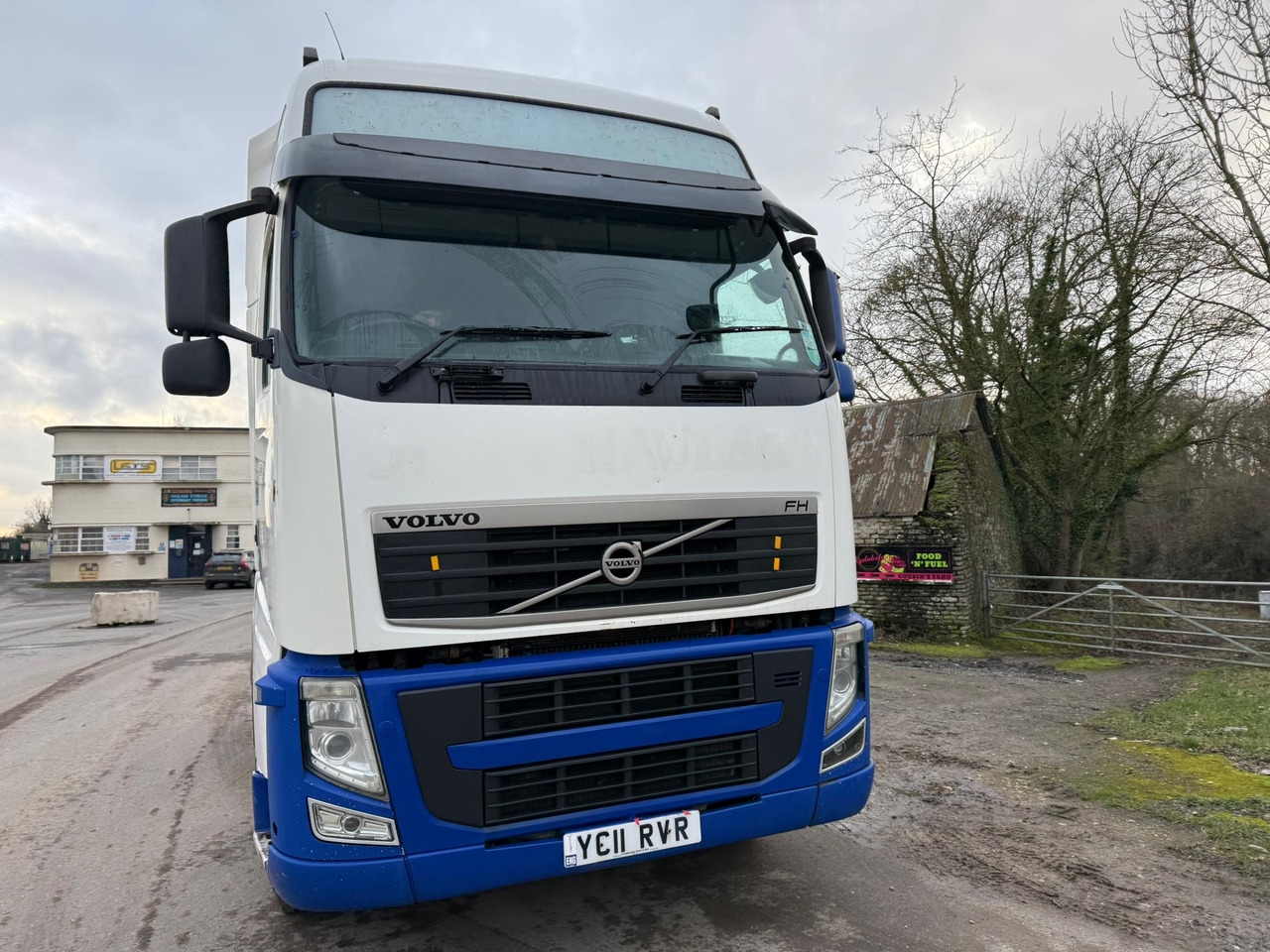 Tractor unit 2011 Volvo FH 500 Tractor Unit: picture 8