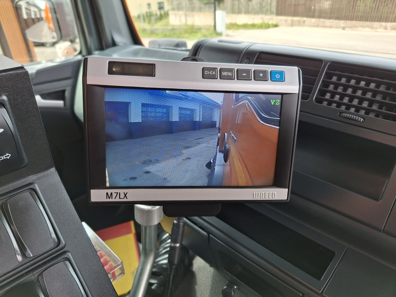 Leasing of MAN TGM 18.250 Zamiatarka Kupper Weisser BROCK 2 Motoren Szczotki L/R PM10 Odchwaszczarka MAN TGM 18.250 Zamiatarka Kupper Weisser BROCK 2 Motoren Szczotki L/R PM10 Odchwaszczarka: picture 27 Leasing of MAN TGM 18.250 Zamiatarka Kupper Weisser BROCK 2 Motoren Szczotki L/R PM10 Odchwaszczarka MAN TGM 18.250 Zamiatarka Kupper Weisser BROCK 2 Motoren Szczotki L/R PM10 Odchwaszczarka: picture 27