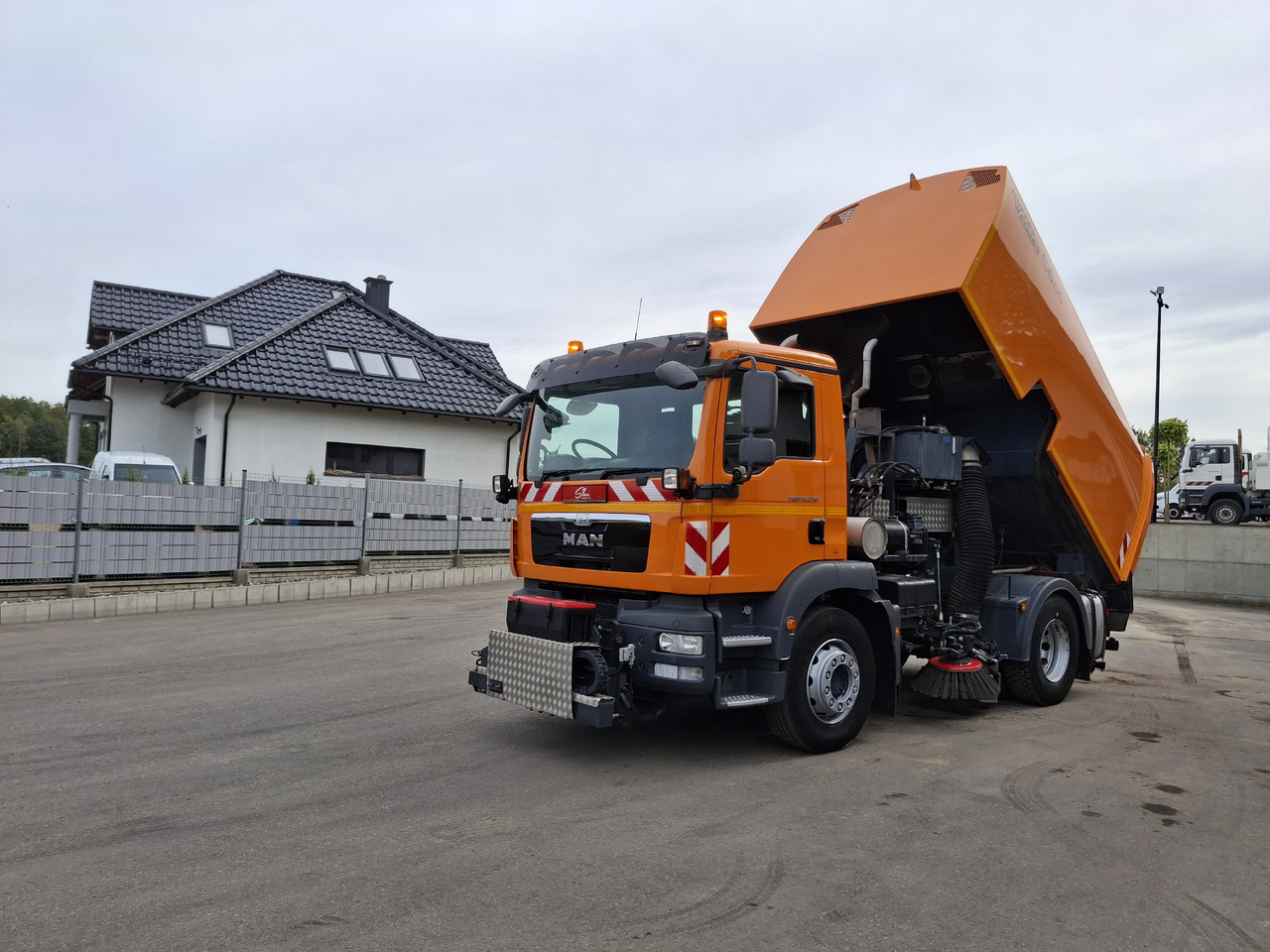 Leasing of MAN TGM 18.250 Zamiatarka Kupper Weisser BROCK 2 Motoren Szczotki L/R PM10 Odchwaszczarka MAN TGM 18.250 Zamiatarka Kupper Weisser BROCK 2 Motoren Szczotki L/R PM10 Odchwaszczarka: picture 7 Leasing of MAN TGM 18.250 Zamiatarka Kupper Weisser BROCK 2 Motoren Szczotki L/R PM10 Odchwaszczarka MAN TGM 18.250 Zamiatarka Kupper Weisser BROCK 2 Motoren Szczotki L/R PM10 Odchwaszczarka: picture 7