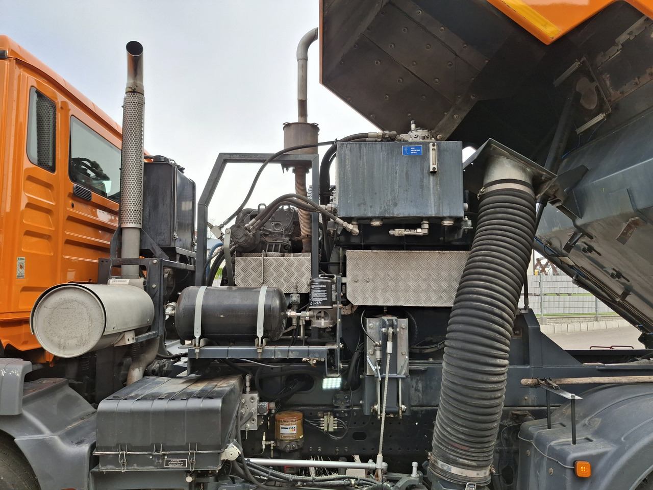 Leasing of MAN TGM 18.250 Zamiatarka Kupper Weisser BROCK 2 Motoren Szczotki L/R PM10 Odchwaszczarka MAN TGM 18.250 Zamiatarka Kupper Weisser BROCK 2 Motoren Szczotki L/R PM10 Odchwaszczarka: picture 16 Leasing of MAN TGM 18.250 Zamiatarka Kupper Weisser BROCK 2 Motoren Szczotki L/R PM10 Odchwaszczarka MAN TGM 18.250 Zamiatarka Kupper Weisser BROCK 2 Motoren Szczotki L/R PM10 Odchwaszczarka: picture 16