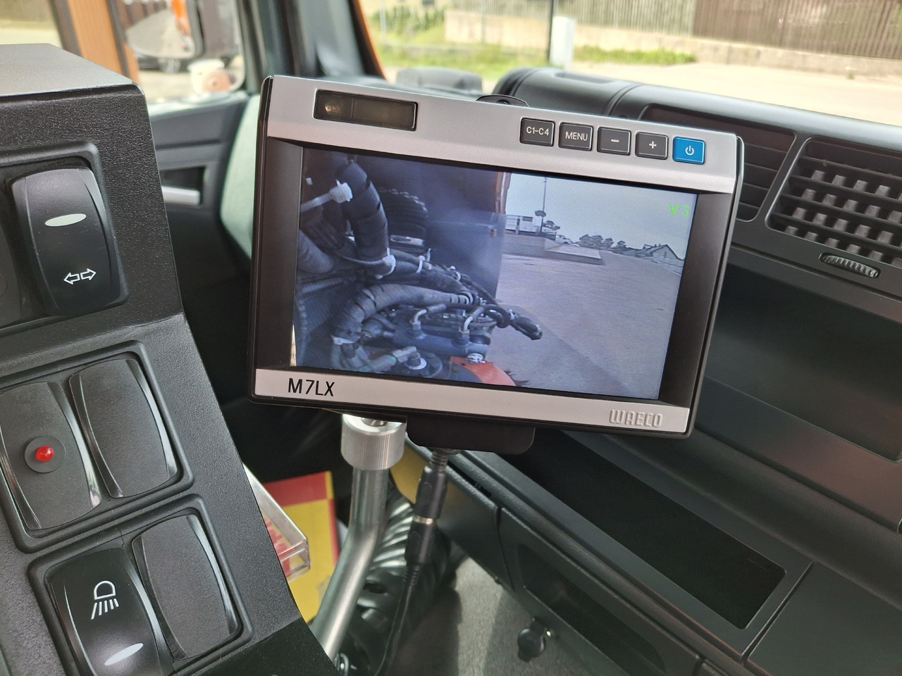 Leasing of MAN TGM 18.250 Zamiatarka Kupper Weisser BROCK 2 Motoren Szczotki L/R PM10 Odchwaszczarka MAN TGM 18.250 Zamiatarka Kupper Weisser BROCK 2 Motoren Szczotki L/R PM10 Odchwaszczarka: picture 28 Leasing of MAN TGM 18.250 Zamiatarka Kupper Weisser BROCK 2 Motoren Szczotki L/R PM10 Odchwaszczarka MAN TGM 18.250 Zamiatarka Kupper Weisser BROCK 2 Motoren Szczotki L/R PM10 Odchwaszczarka: picture 28