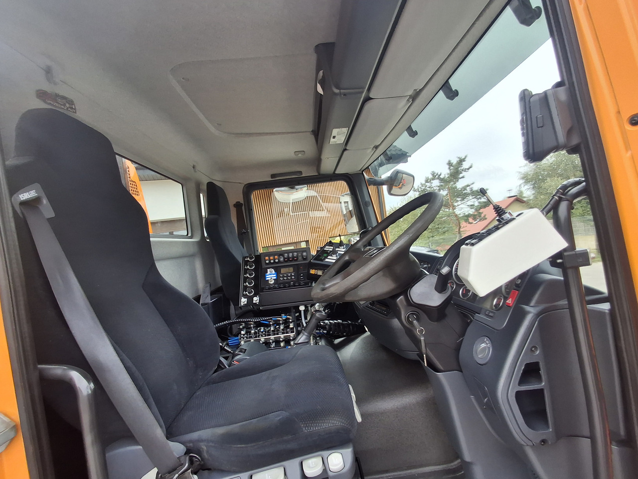 Leasing of MAN TGM 18.250 Zamiatarka Kupper Weisser BROCK 2 Motoren Szczotki L/R PM10 Odchwaszczarka MAN TGM 18.250 Zamiatarka Kupper Weisser BROCK 2 Motoren Szczotki L/R PM10 Odchwaszczarka: picture 21 Leasing of MAN TGM 18.250 Zamiatarka Kupper Weisser BROCK 2 Motoren Szczotki L/R PM10 Odchwaszczarka MAN TGM 18.250 Zamiatarka Kupper Weisser BROCK 2 Motoren Szczotki L/R PM10 Odchwaszczarka: picture 21