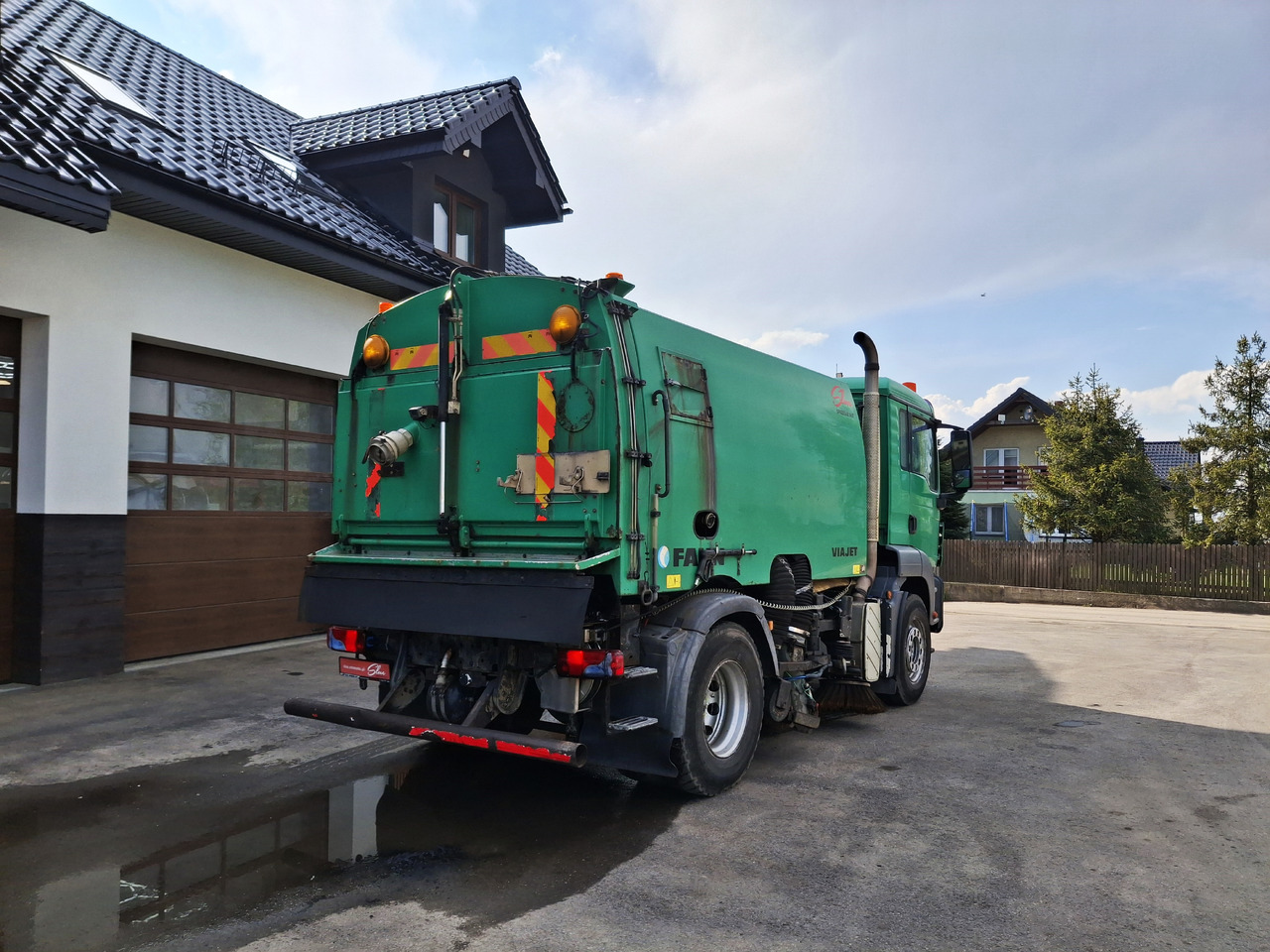 MAN TGS 18.320 FAUN Zamiatarka Kehrmaschine EUnited PM10 - Road sweeper: picture 4 MAN TGS 18.320 FAUN Zamiatarka Kehrmaschine EUnited PM10 - Road sweeper: picture 4