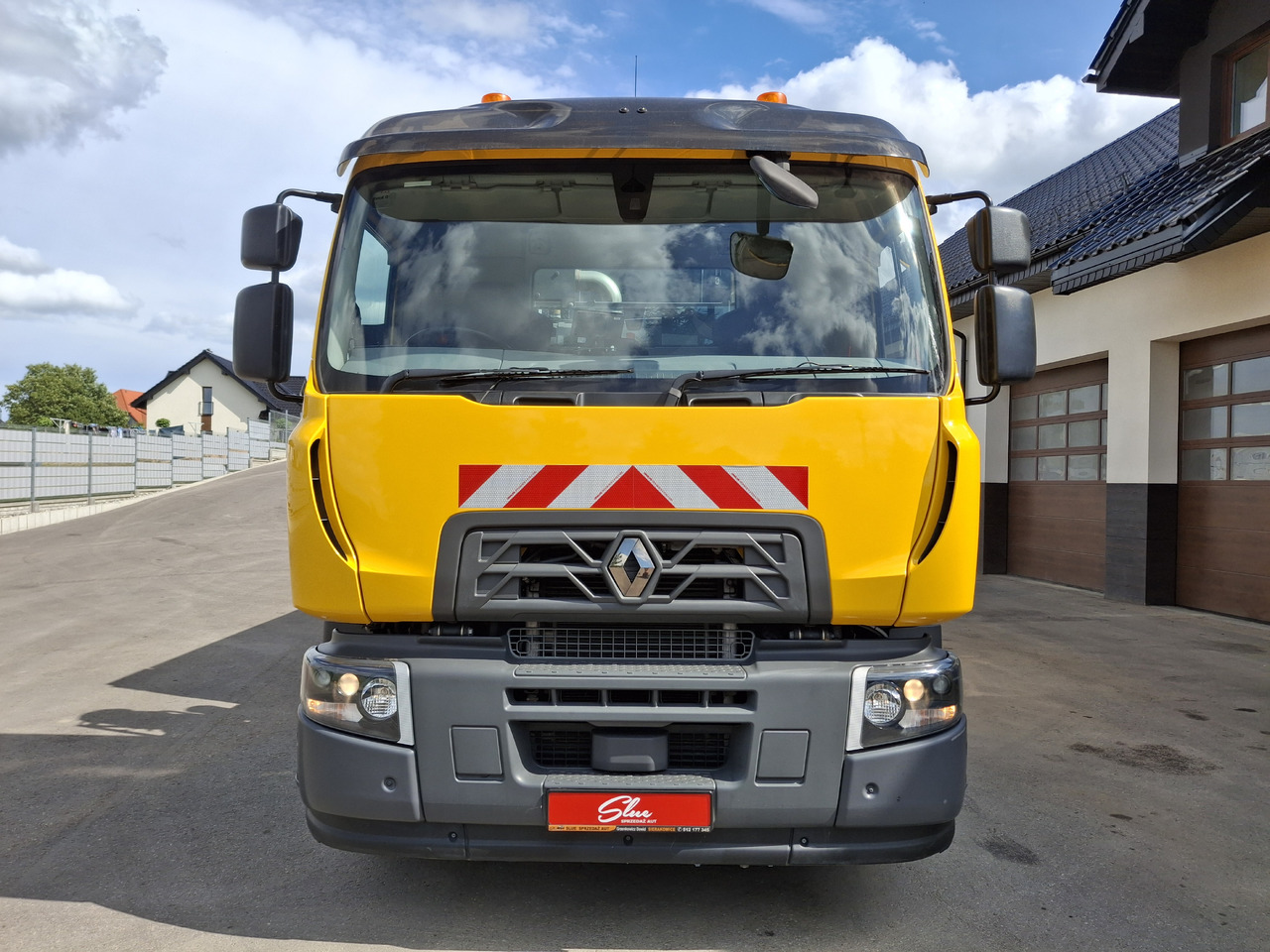 RENAULT C280 Kehrmaschine Zamiatarka SEMAT Zoeller FAUN Karcher L/R 2 Motoren 2018r 740 Mth Euro 6 - Road sweeper: picture 2 RENAULT C280 Kehrmaschine Zamiatarka SEMAT Zoeller FAUN Karcher L/R 2 Motoren 2018r 740 Mth Euro 6 - Road sweeper: picture 2