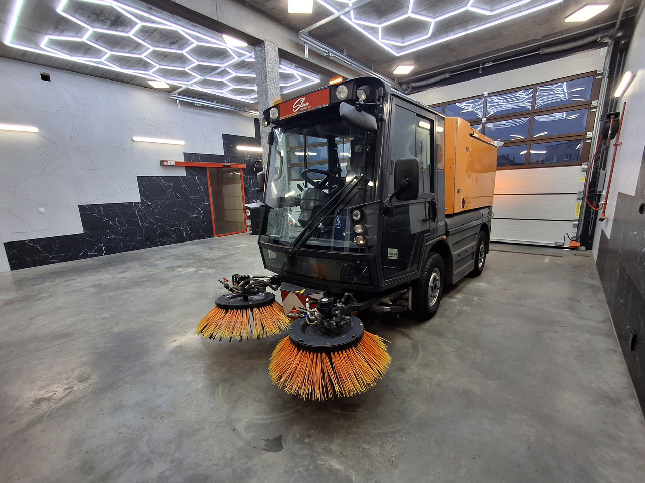 Schmidt Swingo 200 Zamiatarka Kehrmaschine Euro 6 2015r - Road sweeper: picture 2 Schmidt Swingo 200 Zamiatarka Kehrmaschine Euro 6 2015r - Road sweeper: picture 2