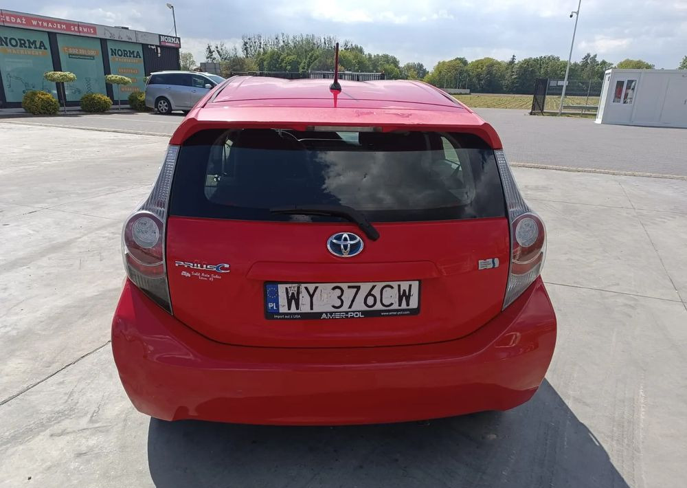 Toyota Prius - Car: picture 4 Toyota Prius - Car: picture 4