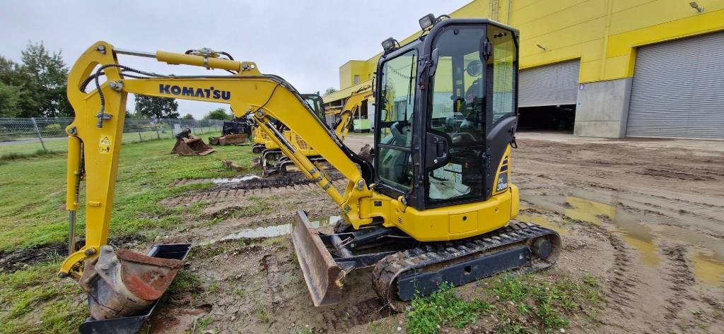 Komatsu PC 30 MR-5 - Mini excavator: picture 1 Komatsu PC 30 MR-5 - Mini excavator: picture 1