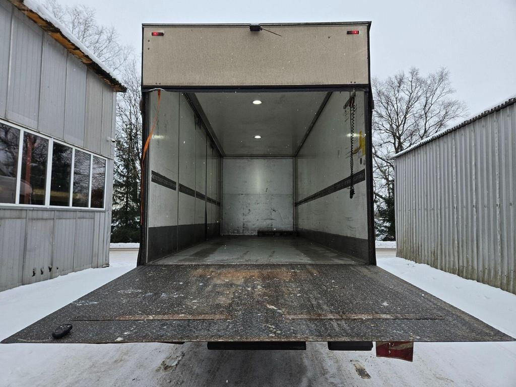 Scania P320 4X2 NÄRKO SIDEOPENING - Box truck: picture 5 Scania P320 4X2 NÄRKO SIDEOPENING - Box truck: picture 5