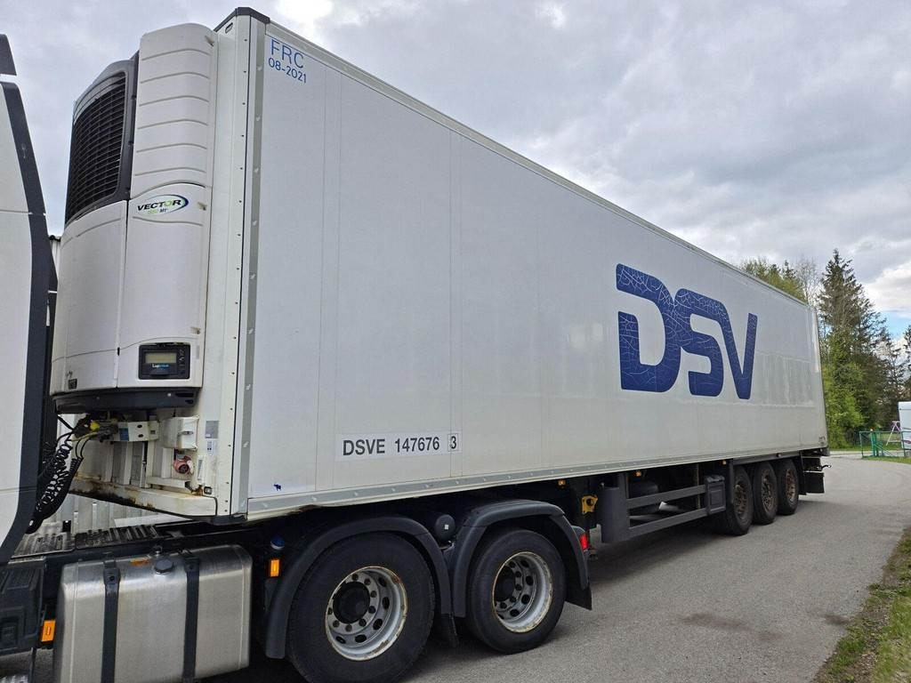 Schmitz Cargobull Sko 24/l-13.4 Fp 45 Cool CARRIER VECTOR 1950mt° - Refrigerator semi-trailer: picture 1 Schmitz Cargobull Sko 24/l-13.4 Fp 45 Cool CARRIER VECTOR 1950mt° - Refrigerator semi-trailer: picture 1