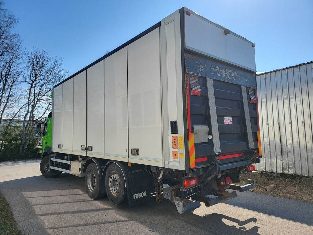 Volvo FM410 6X2 CARRIER SIDEOPENING  - Refrigerator truck: picture 5 Volvo FM410 6X2 CARRIER SIDEOPENING  - Refrigerator truck: picture 5