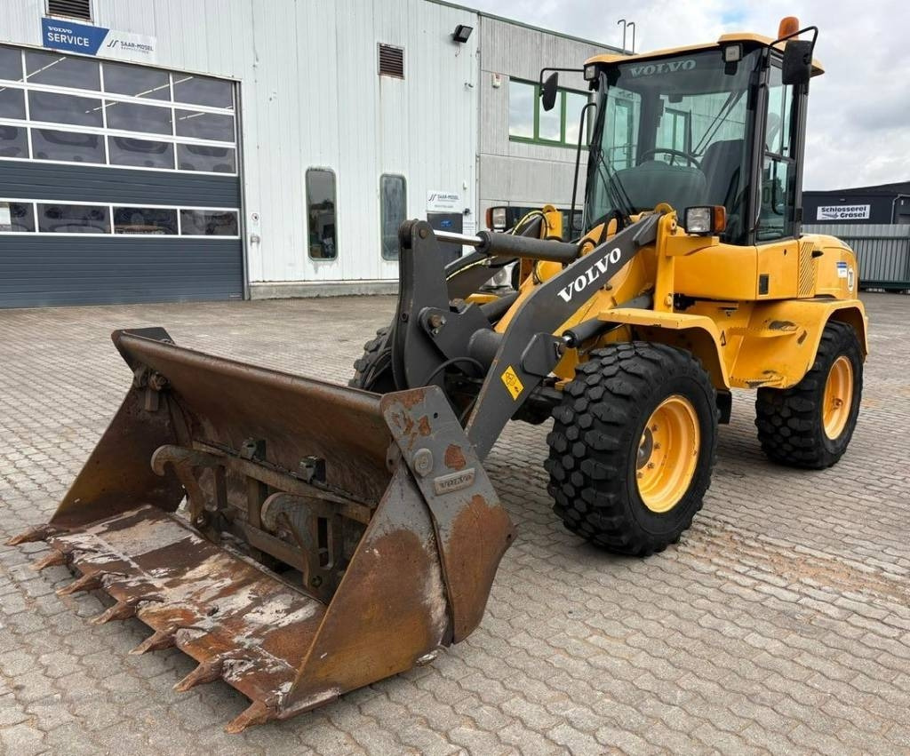 Volvo L 35 G - Wheel loader: picture 1 Volvo L 35 G - Wheel loader: picture 1