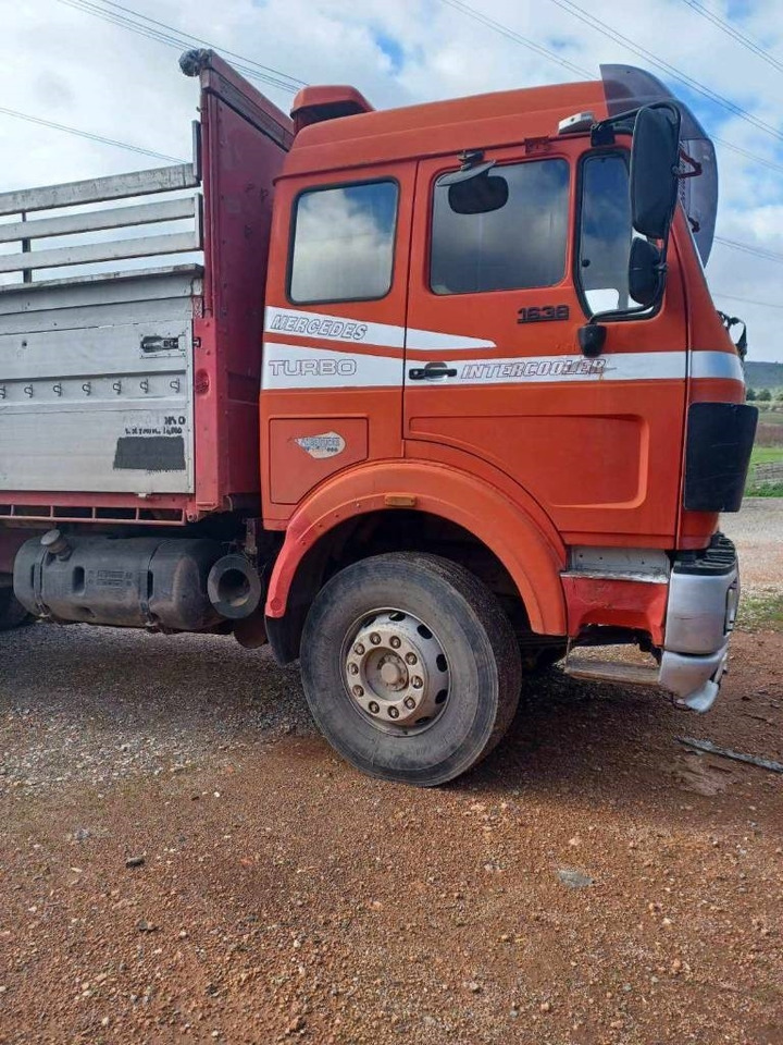 Mercedes-Benz 1638 - Dropside/ Flatbed truck: picture 5 Mercedes-Benz 1638 - Dropside/ Flatbed truck: picture 5