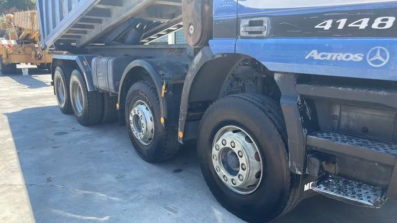 Tipper Mercedes-Benz 4148K 8X4: picture 9