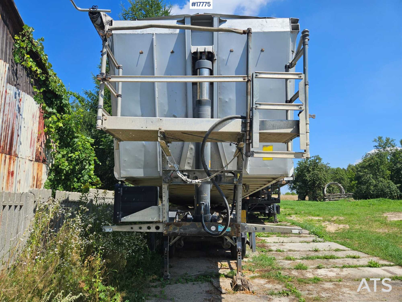 2013 Schmitz SKI 24 - Tipper semi-trailer: picture 4 2013 Schmitz SKI 24 - Tipper semi-trailer: picture 4