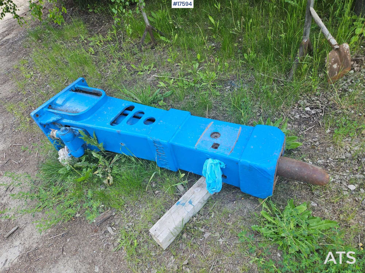 2015, IMI 1010 - Hydraulic hammer for Construction machinery: picture 2 2015, IMI 1010 - Hydraulic hammer for Construction machinery: picture 2