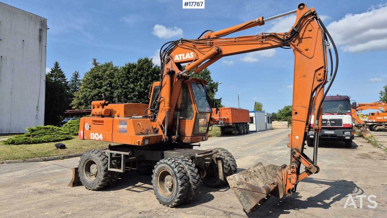 ATLAS 1304 wheeled excavator (1993) - Wheel excavator: picture 1 ATLAS 1304 wheeled excavator (1993) - Wheel excavator: picture 1