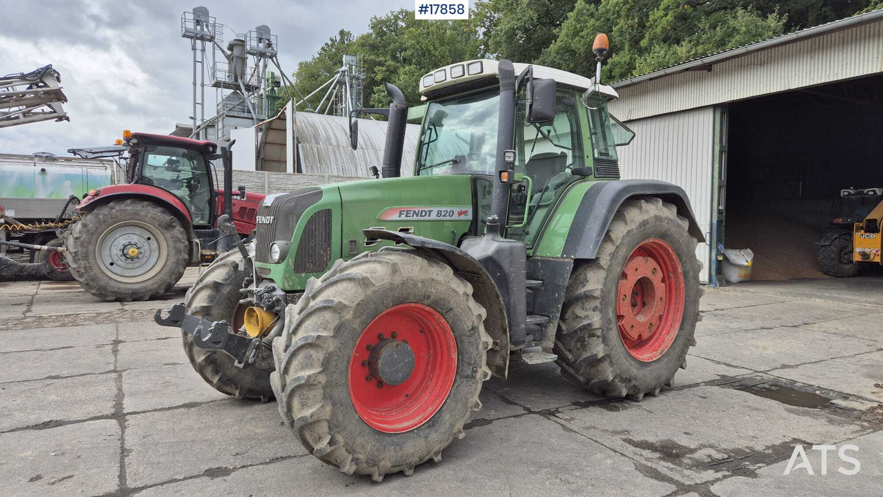 FENDT 820 VARIO TMS agricultural tractor (2011) - Farm tractor: picture 4 FENDT 820 VARIO TMS agricultural tractor (2011) - Farm tractor: picture 4